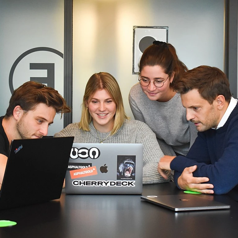 Navigating the Challenges of Continuous Learning with Moodle Rocky